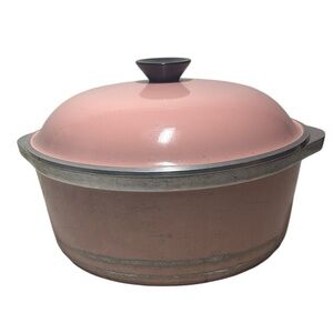Club Pink Dutch Oven